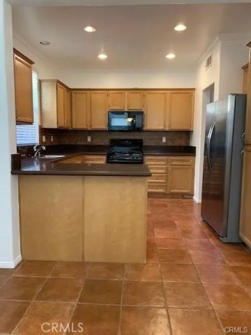 27813 Summer Grove Place, Valencia, CA 91354