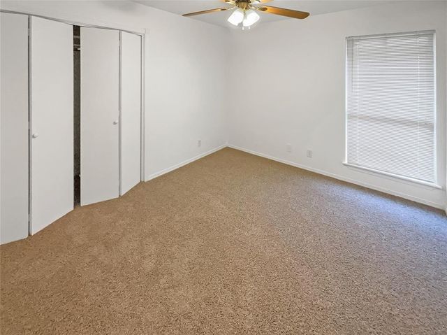 11708 Hollyrock Drive, Yukon, OK 73099