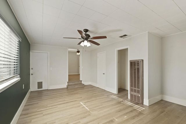 1221 S Pleasant Ave, Lodi, CA 95240