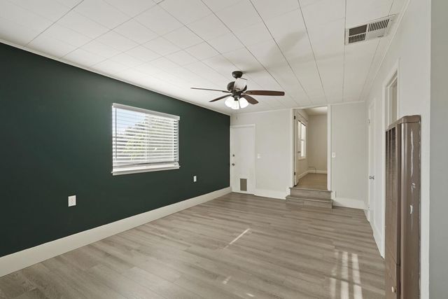 1221 S Pleasant Ave, Lodi, CA 95240
