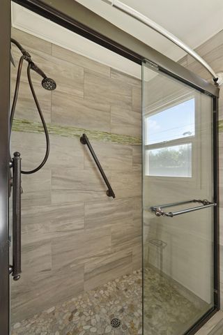 1221 S Pleasant Ave, Lodi, CA 95240