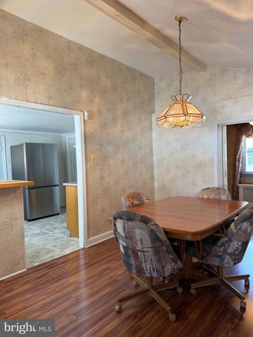 623 KNOLL AVE, Penndel, PA 19047