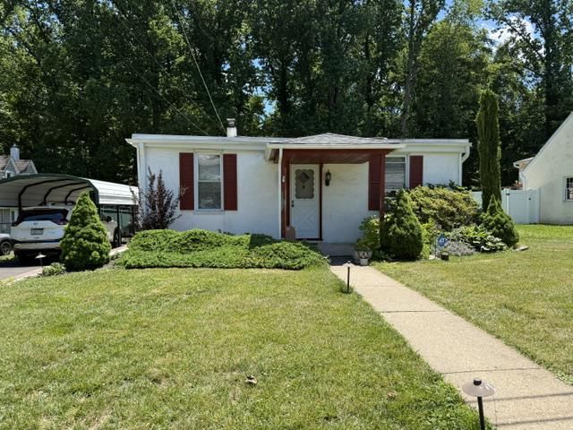 623 KNOLL AVE, Penndel, PA 19047