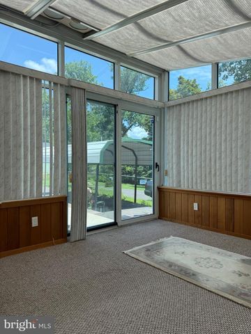 623 KNOLL AVE, Penndel, PA 19047