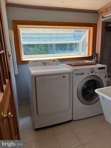 623 KNOLL AVE, Penndel, PA 19047
