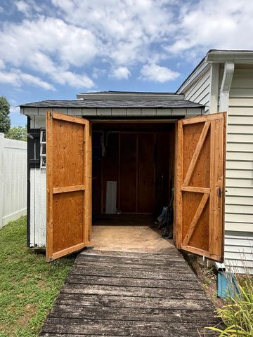 623 KNOLL AVE, Penndel, PA 19047
