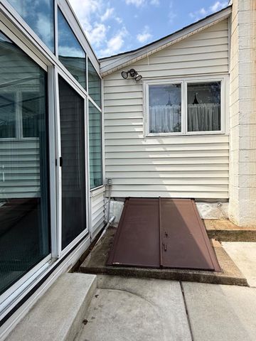 623 KNOLL AVE, Penndel, PA 19047