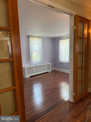 623 KNOLL AVE, Penndel, PA 19047