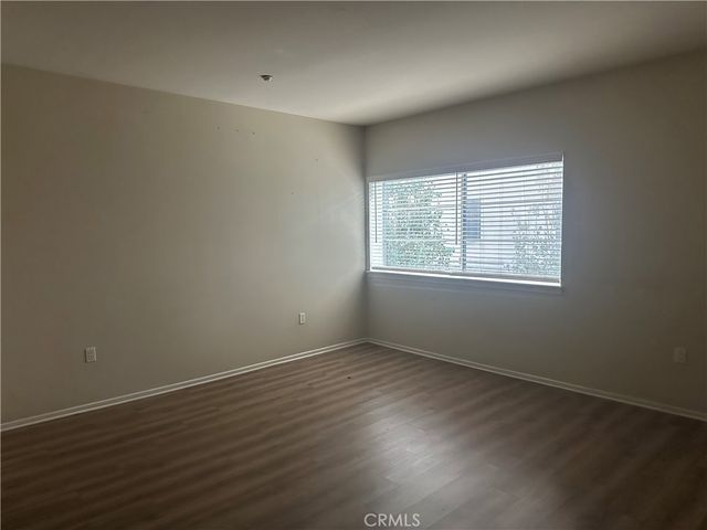 2864 Sunset Place 205, Los Angeles, CA 90005