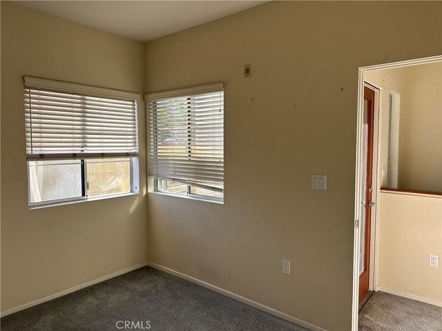 2864 Sunset Place 205, Los Angeles, CA 90005