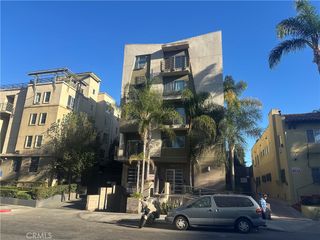 2864 Sunset Place 205, Los Angeles, CA 90005