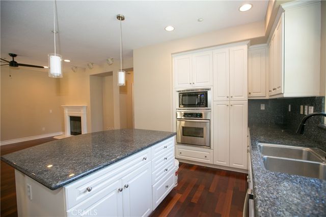 129 Chantilly, Irvine, CA 92620