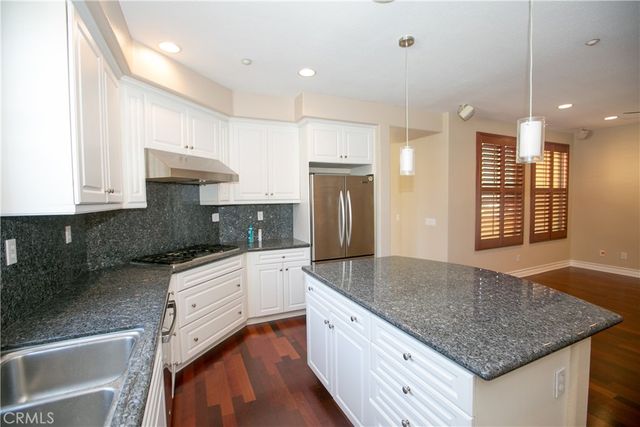 129 Chantilly, Irvine, CA 92620