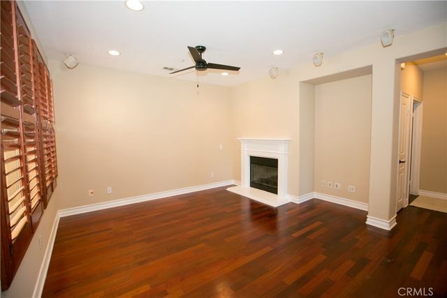 129 Chantilly, Irvine, CA 92620