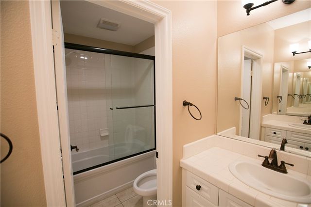 129 Chantilly, Irvine, CA 92620