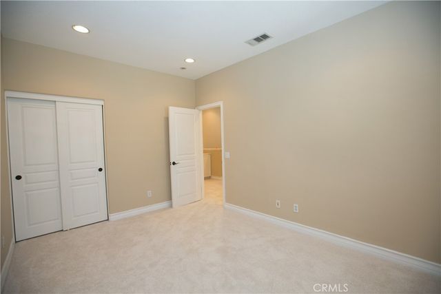129 Chantilly, Irvine, CA 92620