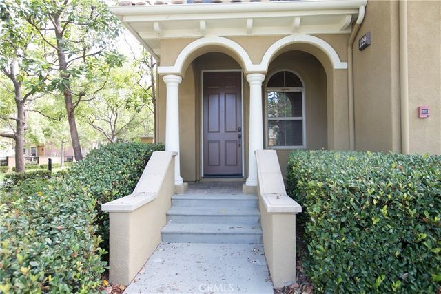 129 Chantilly, Irvine, CA 92620