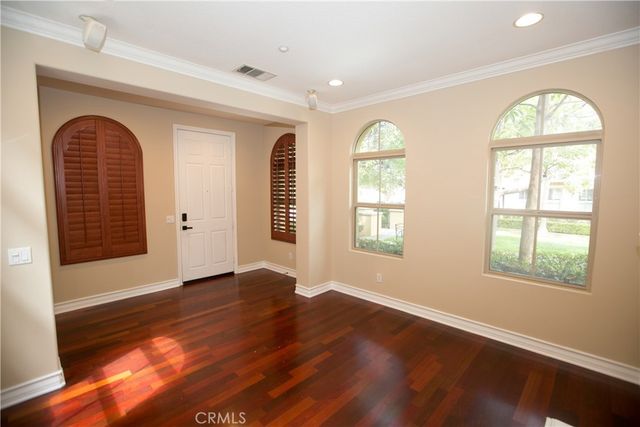 129 Chantilly, Irvine, CA 92620