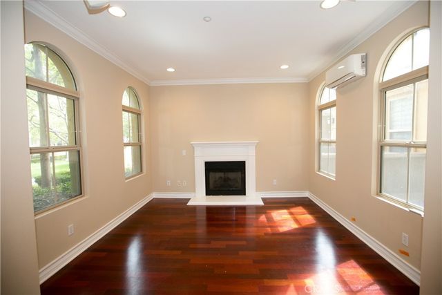 129 Chantilly, Irvine, CA 92620