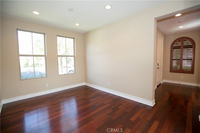 129 Chantilly, Irvine, CA 92620