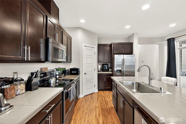 17316 115th Avenue E, Puyallup, WA 98374