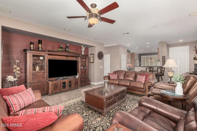 29873 N GECKO Trail, San Tan Valley, AZ 85143