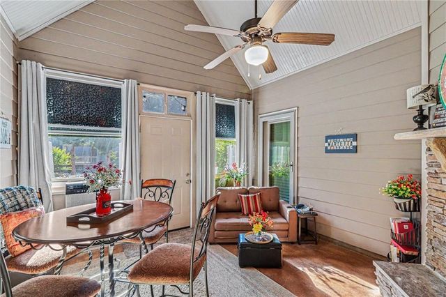 194 Hawthorne Ridge Circle, Dallas, GA 30132