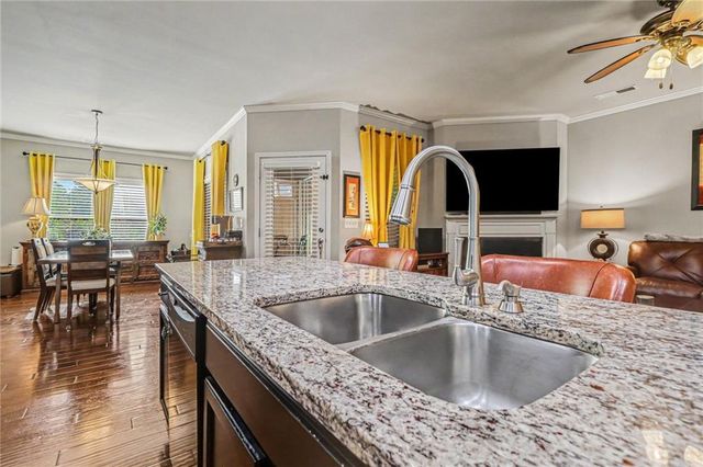 194 Hawthorne Ridge Circle, Dallas, GA 30132