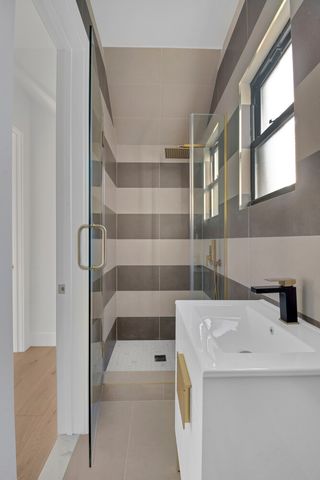 1487 E 14TH Street, New York City, NY 11230