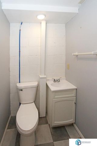 848 S 44th Street, Lincoln, NE 68510