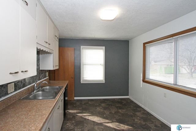 848 S 44th Street, Lincoln, NE 68510