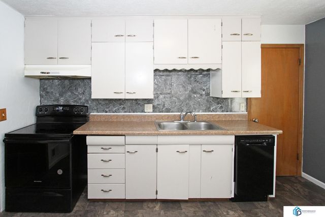 848 S 44th Street, Lincoln, NE 68510