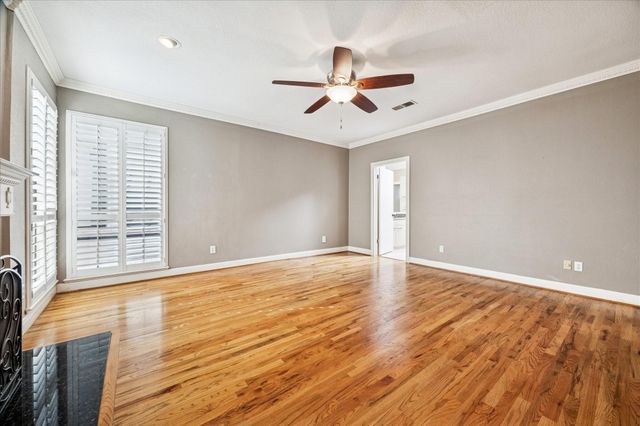 1524 Nantucket Drive F, Houston, TX 77057