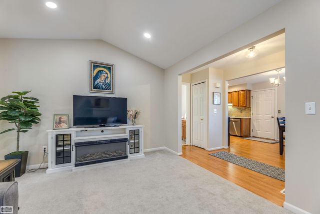 23596 Suttons Bay Drive, Clinton Township, MI 48036