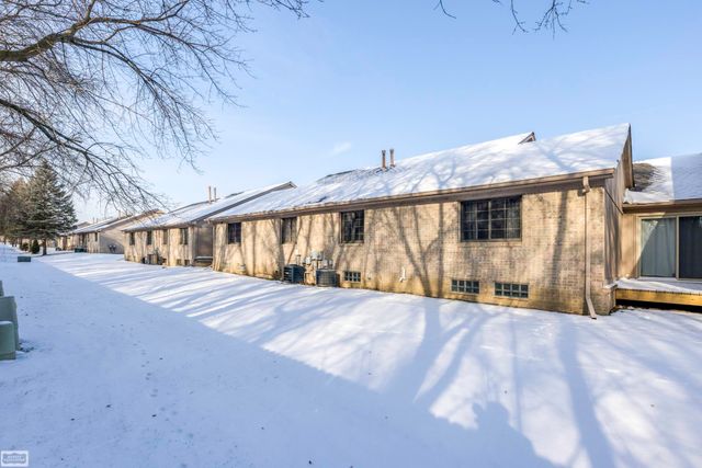 23596 Suttons Bay Drive, Clinton Township, MI 48036