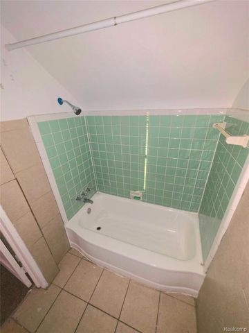 15786 Cruse Street, Detroit, MI 48227