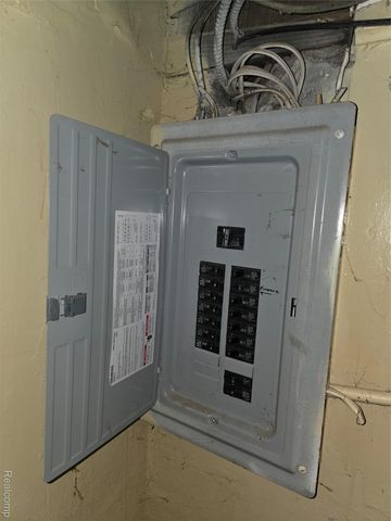 15786 Cruse Street, Detroit, MI 48227