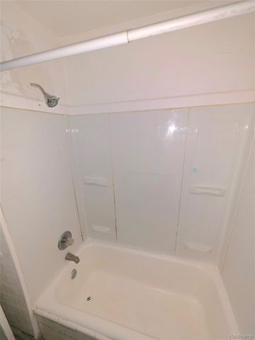 15786 Cruse Street, Detroit, MI 48227