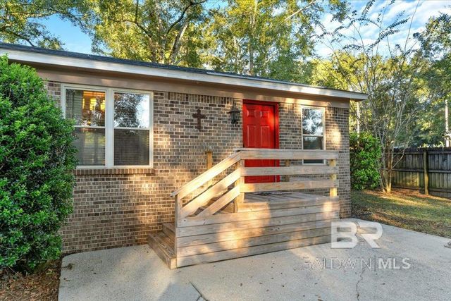 23080 Rochelle Loop, Robertsdale, AL 36567