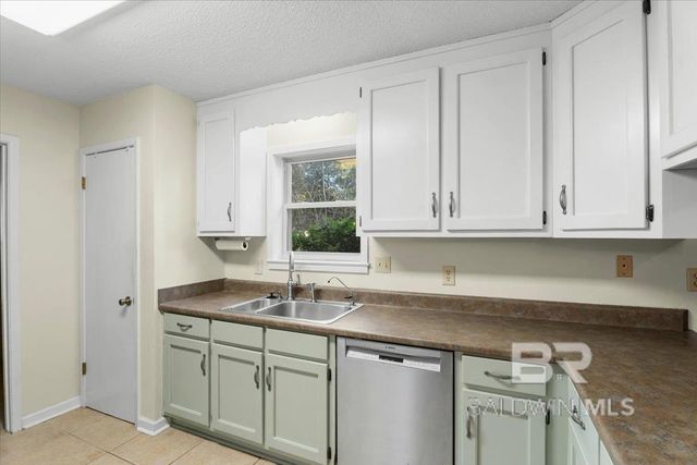 23080 Rochelle Loop, Robertsdale, AL 36567