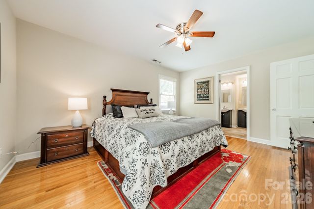 5522 Sharon Road, Charlotte, NC 28210