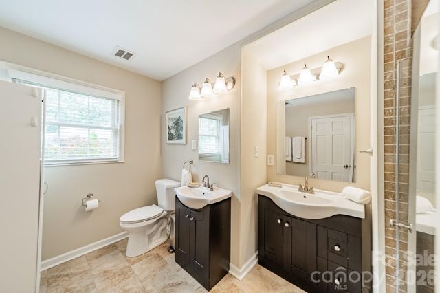 5522 Sharon Road, Charlotte, NC 28210