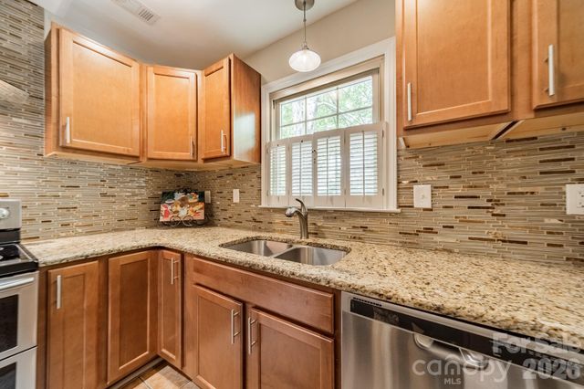 5522 Sharon Road, Charlotte, NC 28210
