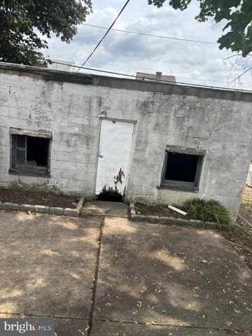 207 ELLIS AVE, Trenton, NJ 08638