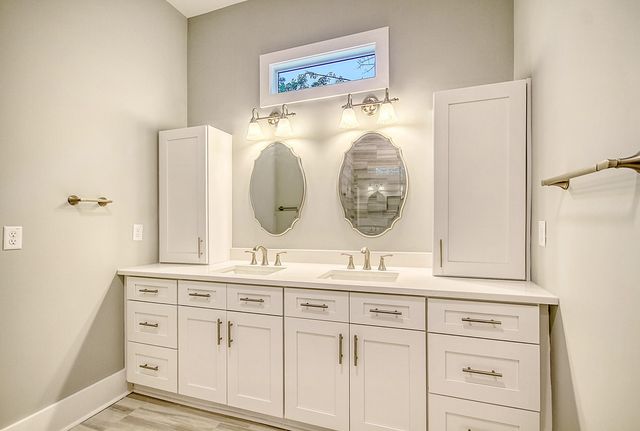 1 Hendorrich Trail, Huger, SC 29450