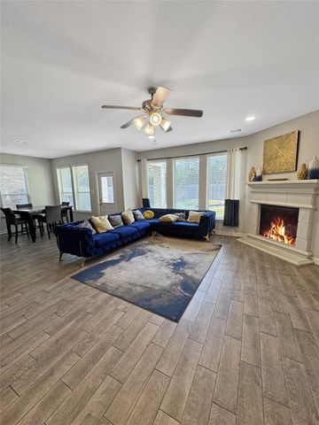 4922 Lacebark Pine Trail, Rosenberg, TX 77471