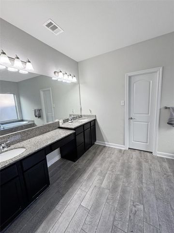 4922 Lacebark Pine Trail, Rosenberg, TX 77471