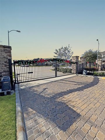 4922 Lacebark Pine Trail, Rosenberg, TX 77471