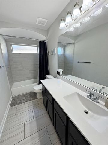 4922 Lacebark Pine Trail, Rosenberg, TX 77471