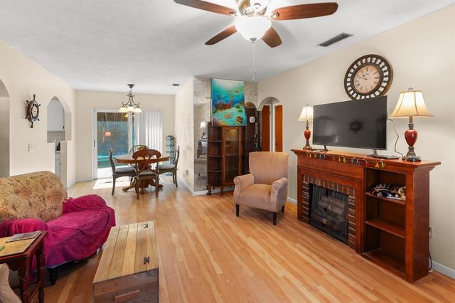 1515 CRESCENT Drive, Lake Park, FL 33403